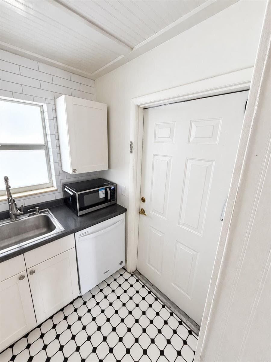 510 Lake Shore Drive # 29, Lake Park, FL 33403 photo 3