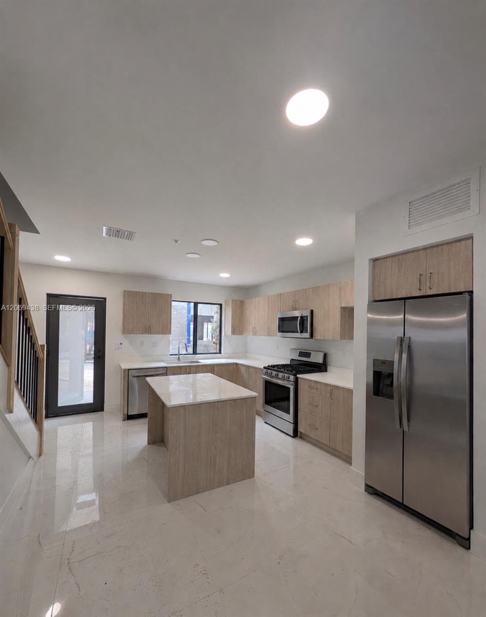 7462 W 4th Ave # 108, Hialeah, FL 33014 photo 5