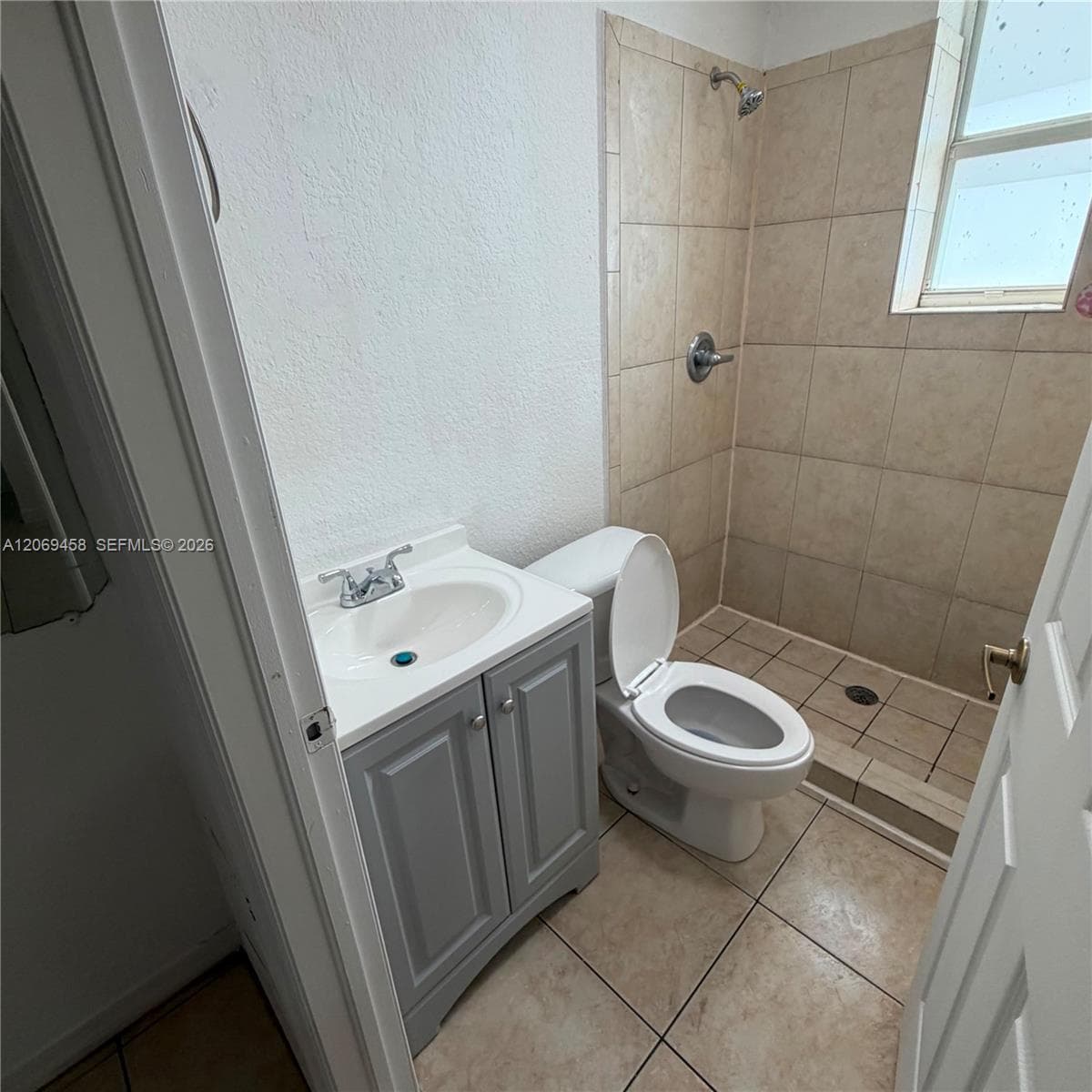 1021 NW 3rd St # 208, Miami, FL 33128 photo 2