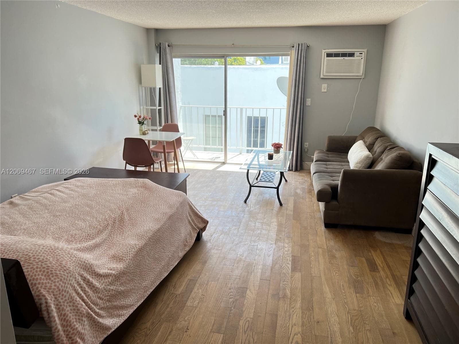 221 Meridian Ave # 305, Miami Beach, FL 33139 photo 3