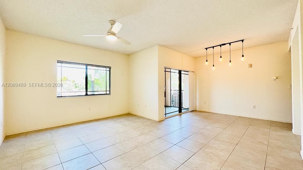 2807 Veronia Dr # 201, Palm Beach Gardens, FL 33410 photo 2