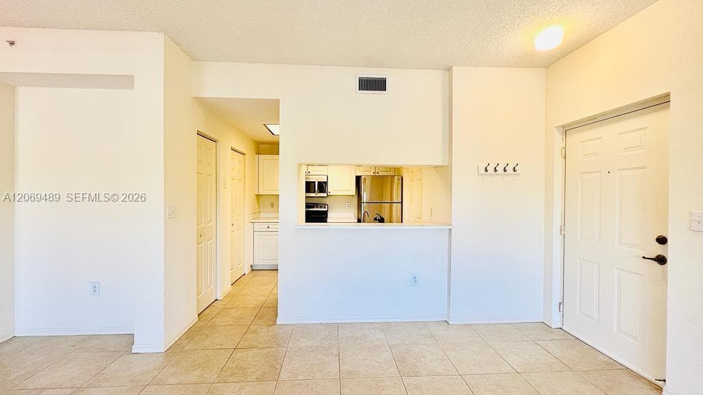 2807 Veronia Dr # 201, Palm Beach Gardens, FL 33410 photo 4
