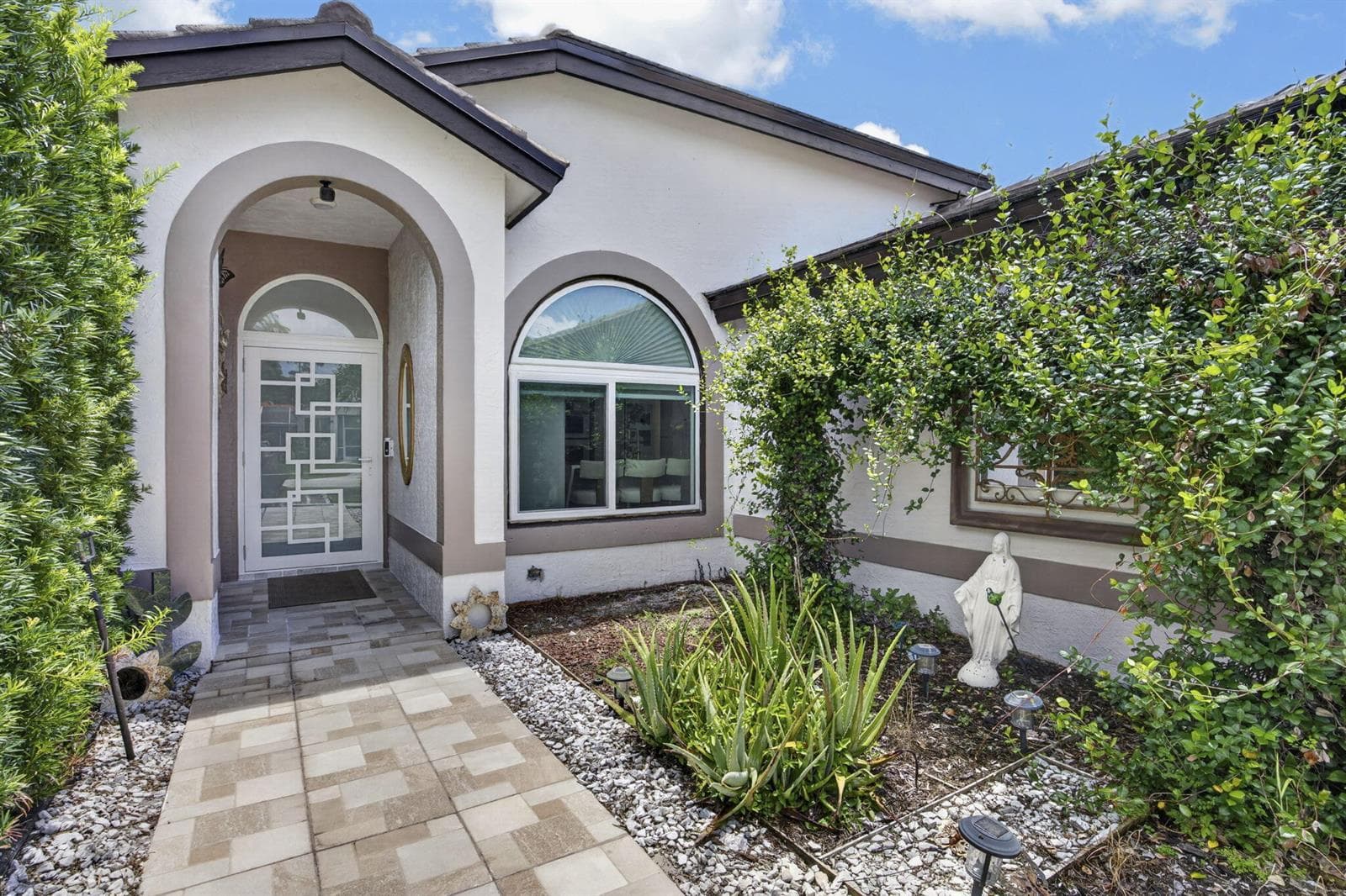 716 LAKE WELLINGTON Drive, Wellington, FL 33414 photo 3