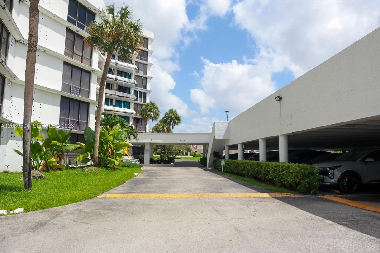 13951 Kendale Lakes Cir # 310A, Miami, FL 33183 photo 2