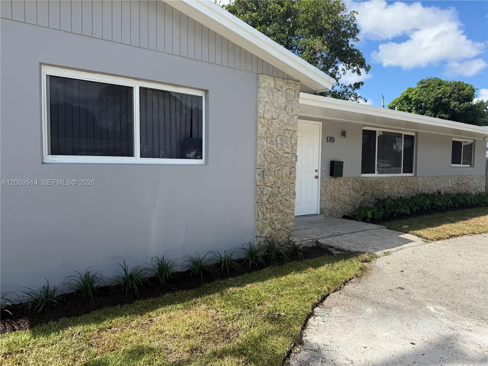 170 NE 174th St, Miami, FL 33162 photo 3