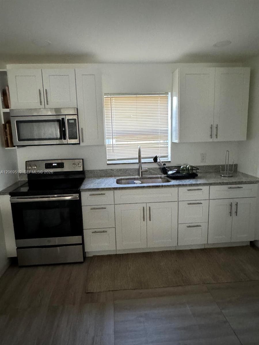 1281 W 35th St, Riviera Beach, FL 33404 photo 3