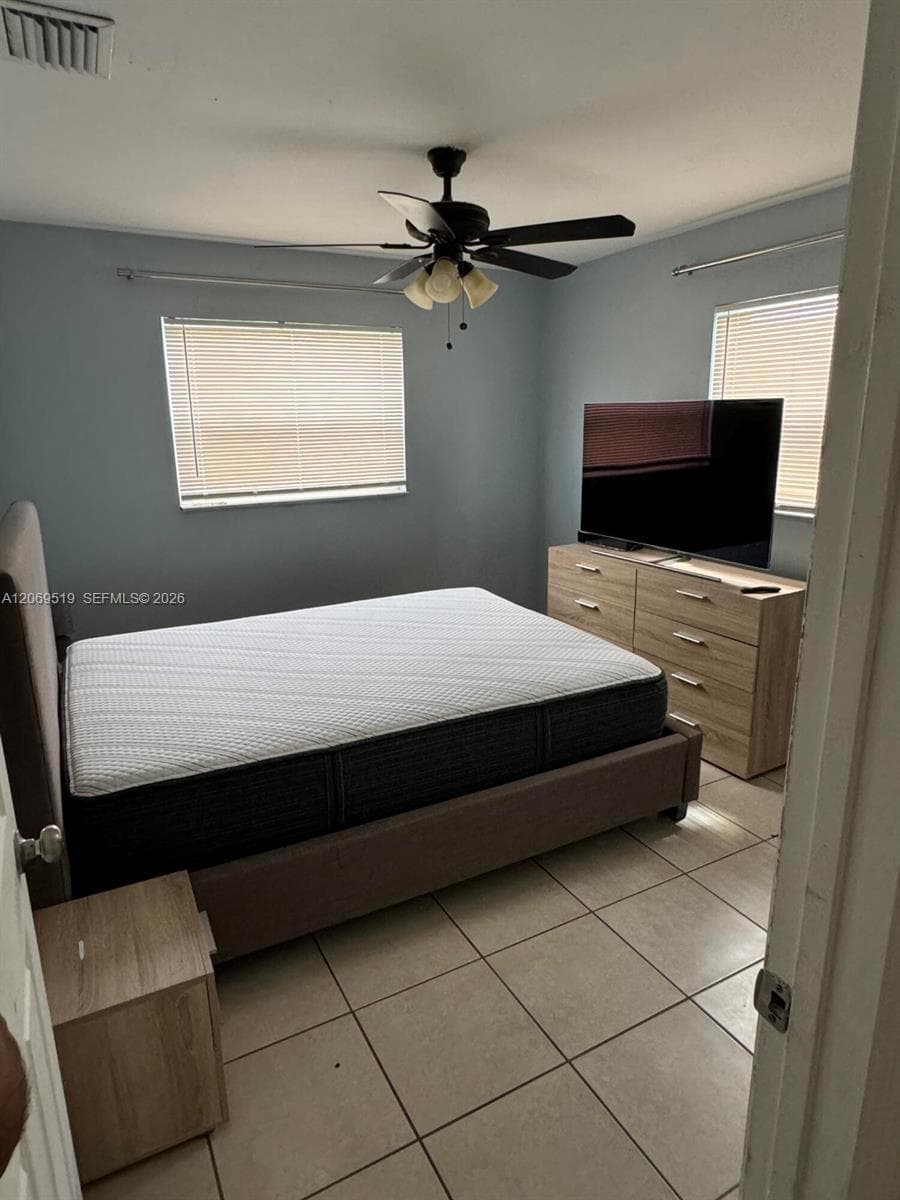 1281 W 35th St, Riviera Beach, FL 33404 photo 5