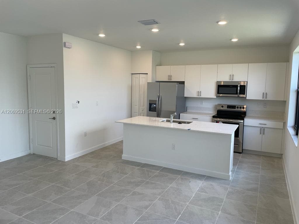 10007 SW 231 Ln, Miami, FL 33190 photo 4