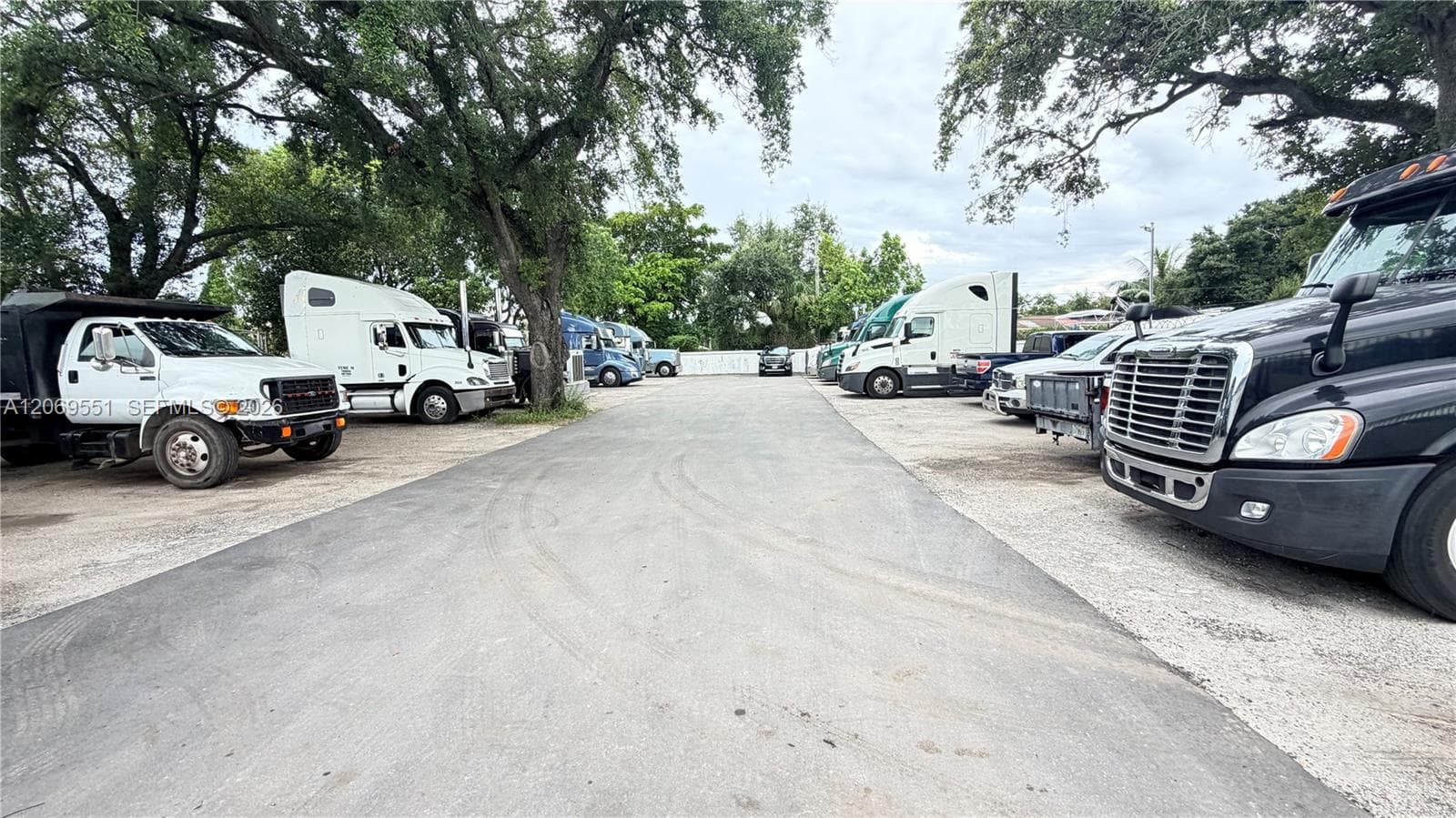 3051 NW 75 St, Miami, FL 33147