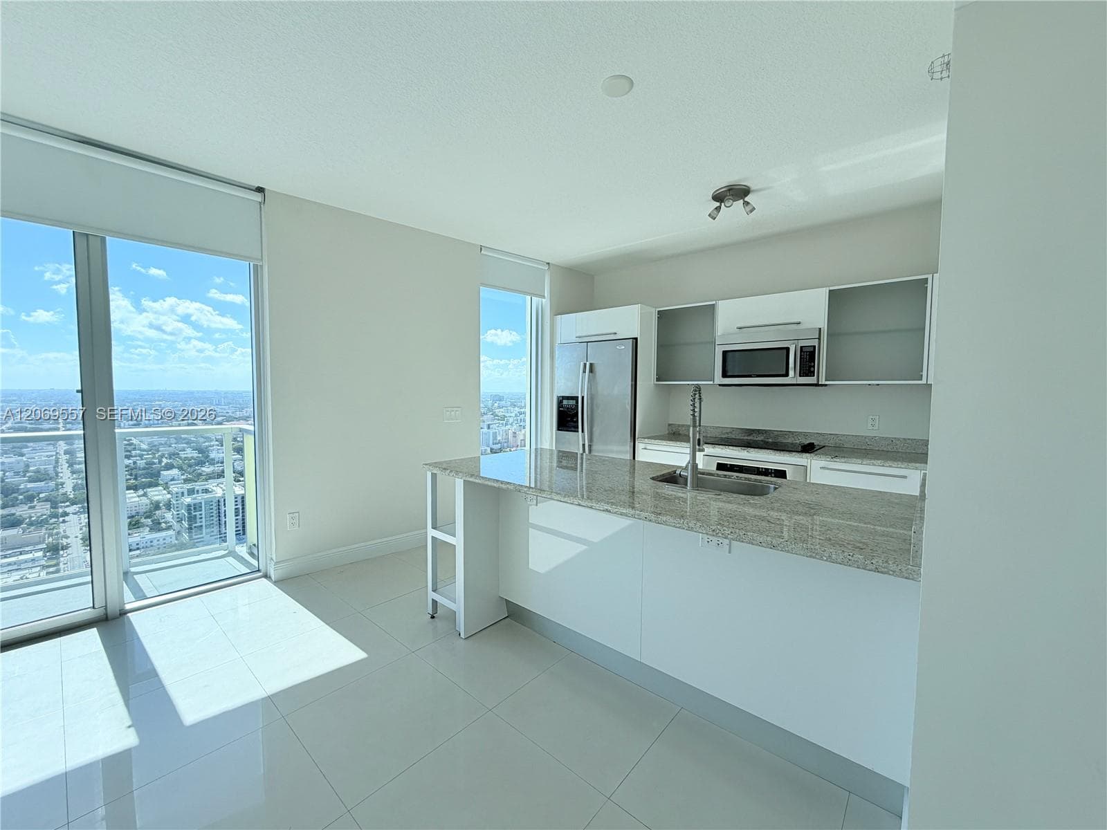185 SW 7th St # 4100, Miami, FL 33130 photo 5