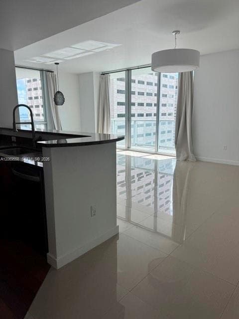 300 S Biscayne Blvd # T-2416, Miami, FL 33131 photo 3
