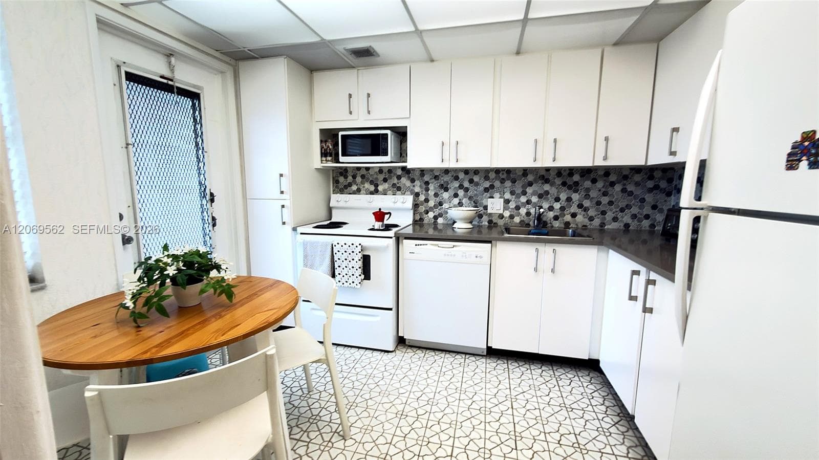 2950 N Palm Aire Dr # 605, Pompano Beach, FL 33069