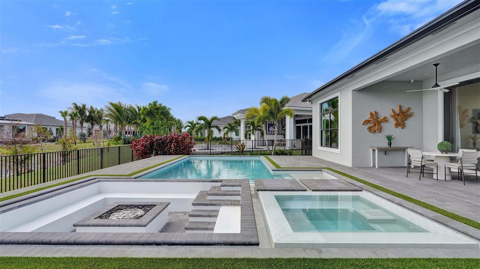 10204 Voltaire Place, Palm Beach Gardens, FL 33412 photo 4