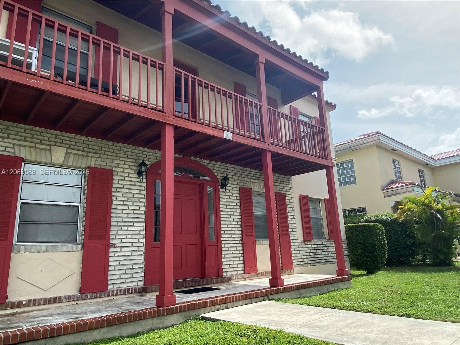 33 Madeira Ave # 3, Coral Gables, FL 33134 photo 2