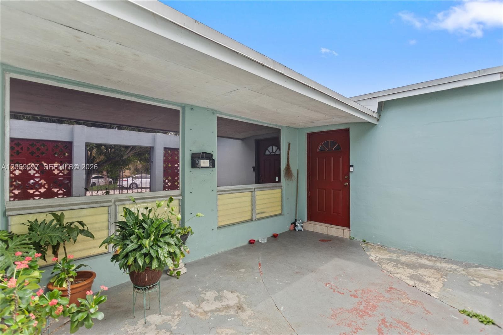 7531 Harbour Blvd, Miramar, FL 33023 photo 2