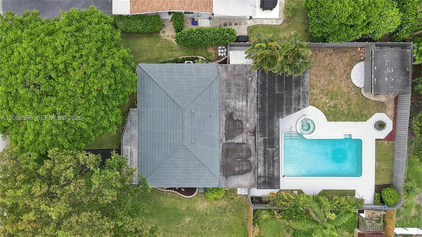 450 SW 1st St, Boca Raton, FL 33432 photo 4