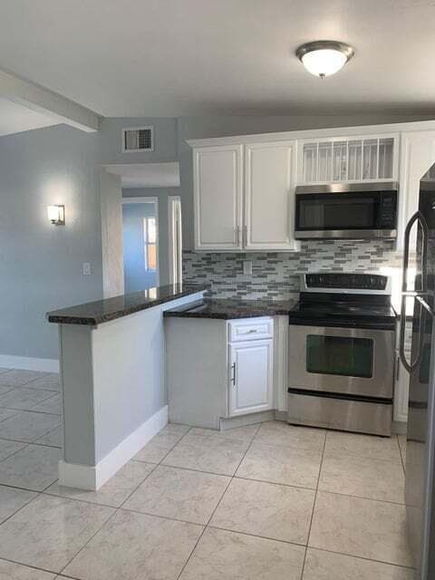 5672 Purdy Lane, West Palm Beach, FL 33415 photo 4