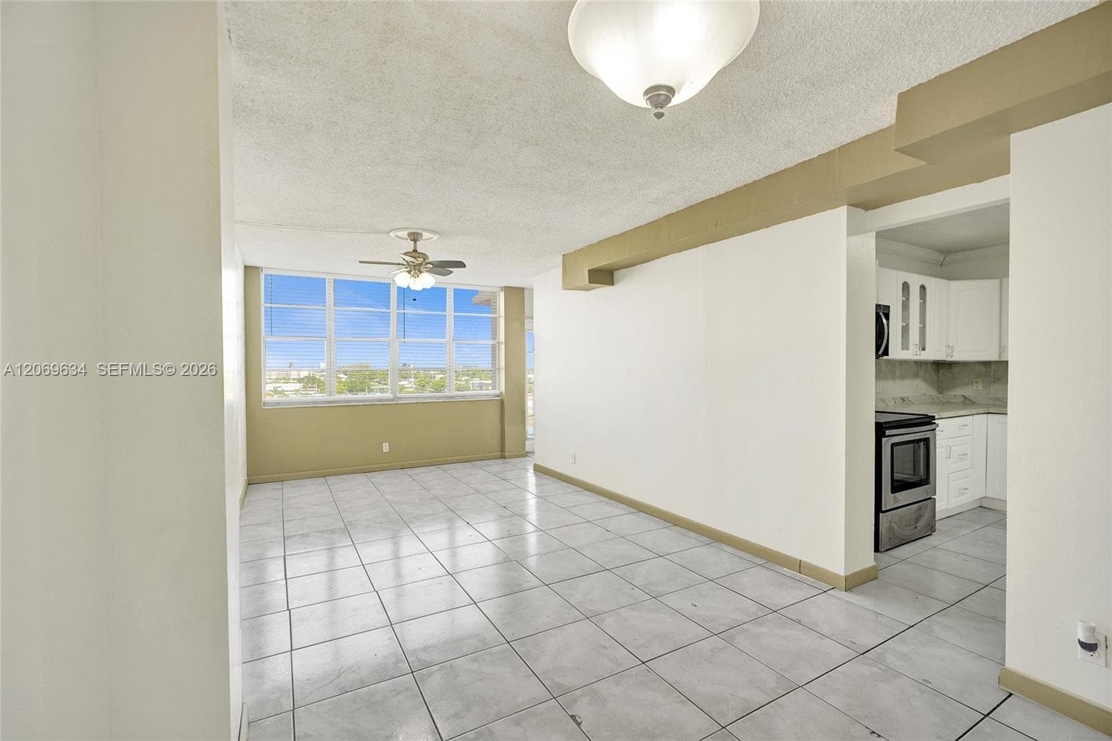 2025 NE 164th St # 710, North Miami Beach, FL 33162 photo 2