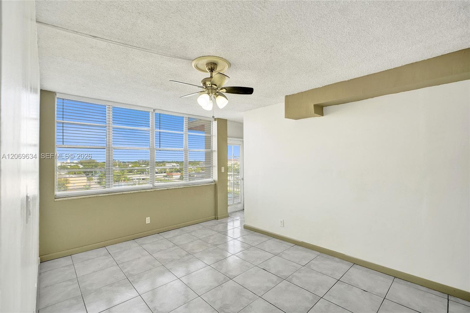 2025 NE 164th St # 710, North Miami Beach, FL 33162 photo 4
