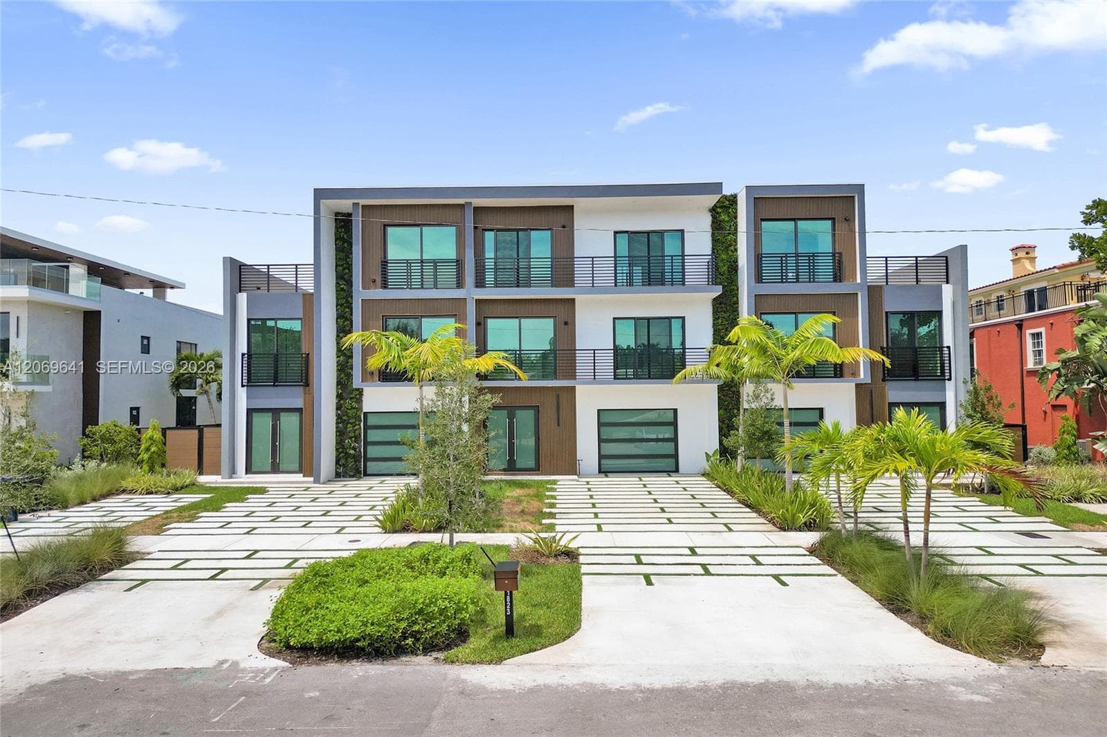1821 NE 26th Ave, Fort Lauderdale, FL 33305