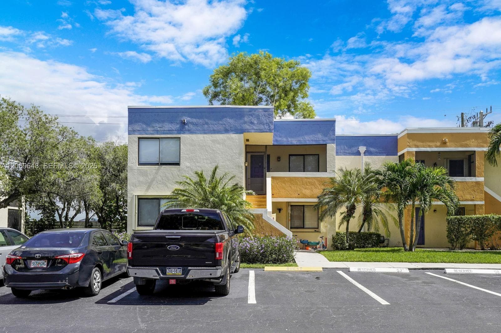 185 Lakeview Dr # 201, Weston, FL 33326