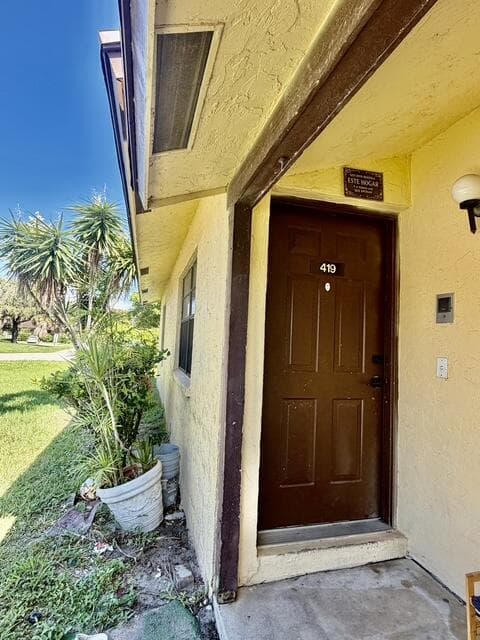 419 GLENWOOD Drive, West Palm Beach, FL 33415 photo 3