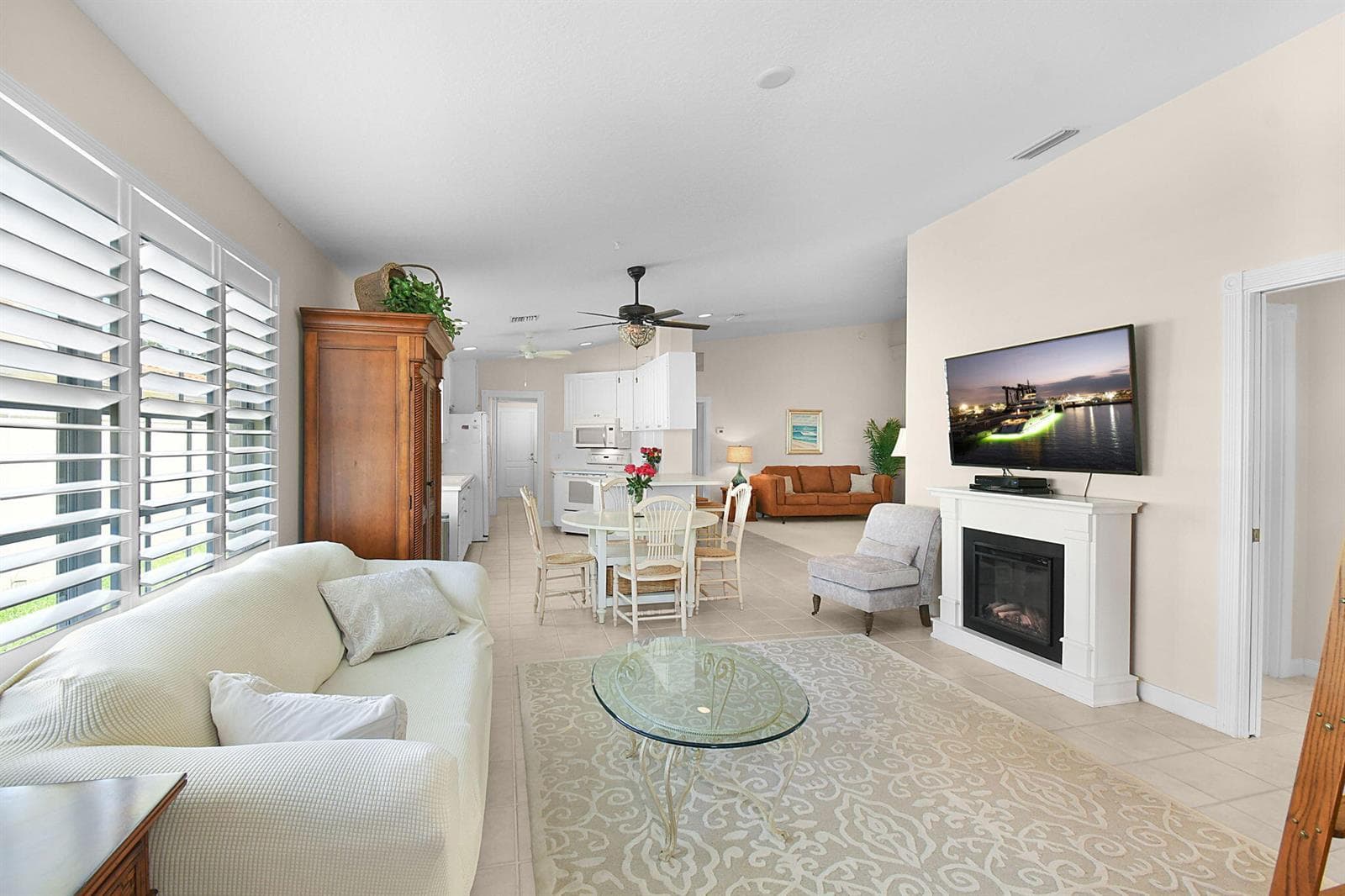 8016 SE Peppercorn Court, Hobe Sound, FL 33455 photo 2