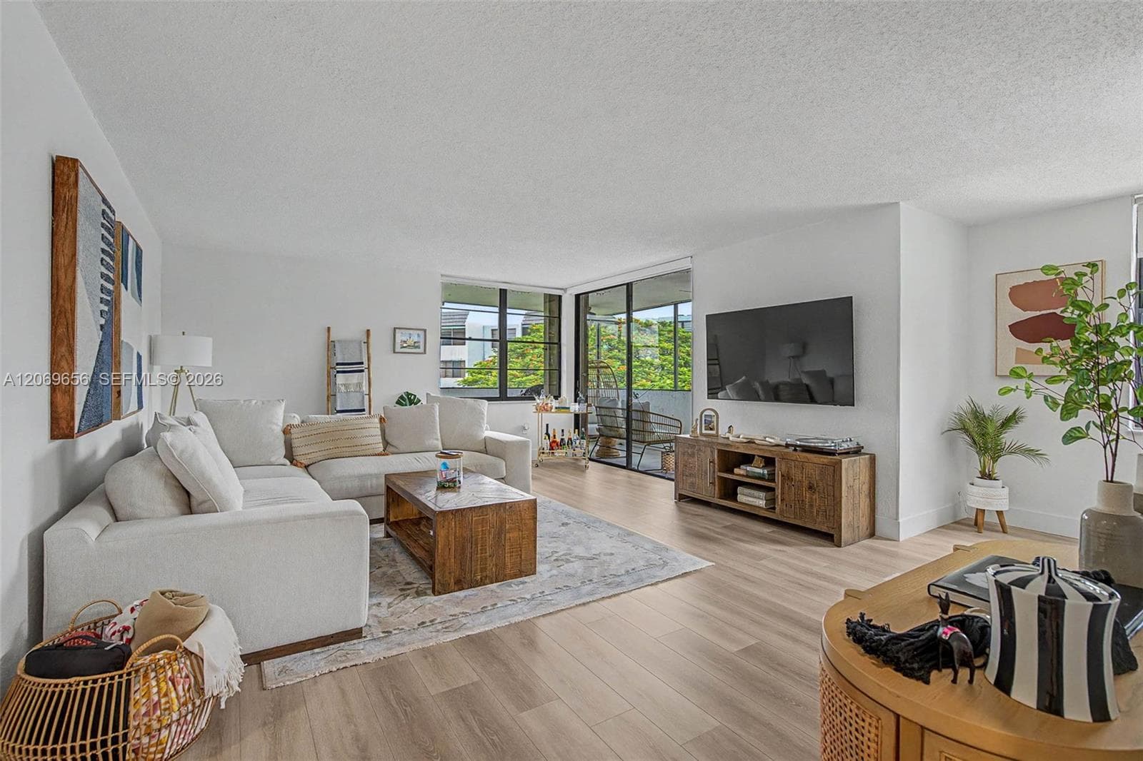 10852 N Kendall Dr # 314, Miami, FL 33176