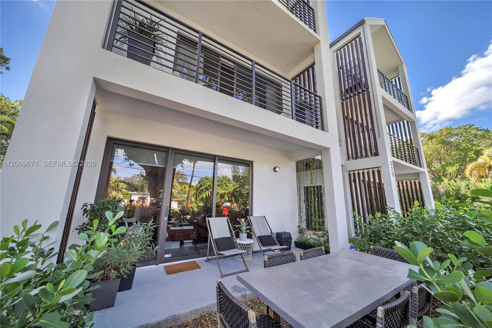 320 NE 126th St # 32, North Miami, FL 33161 photo 2