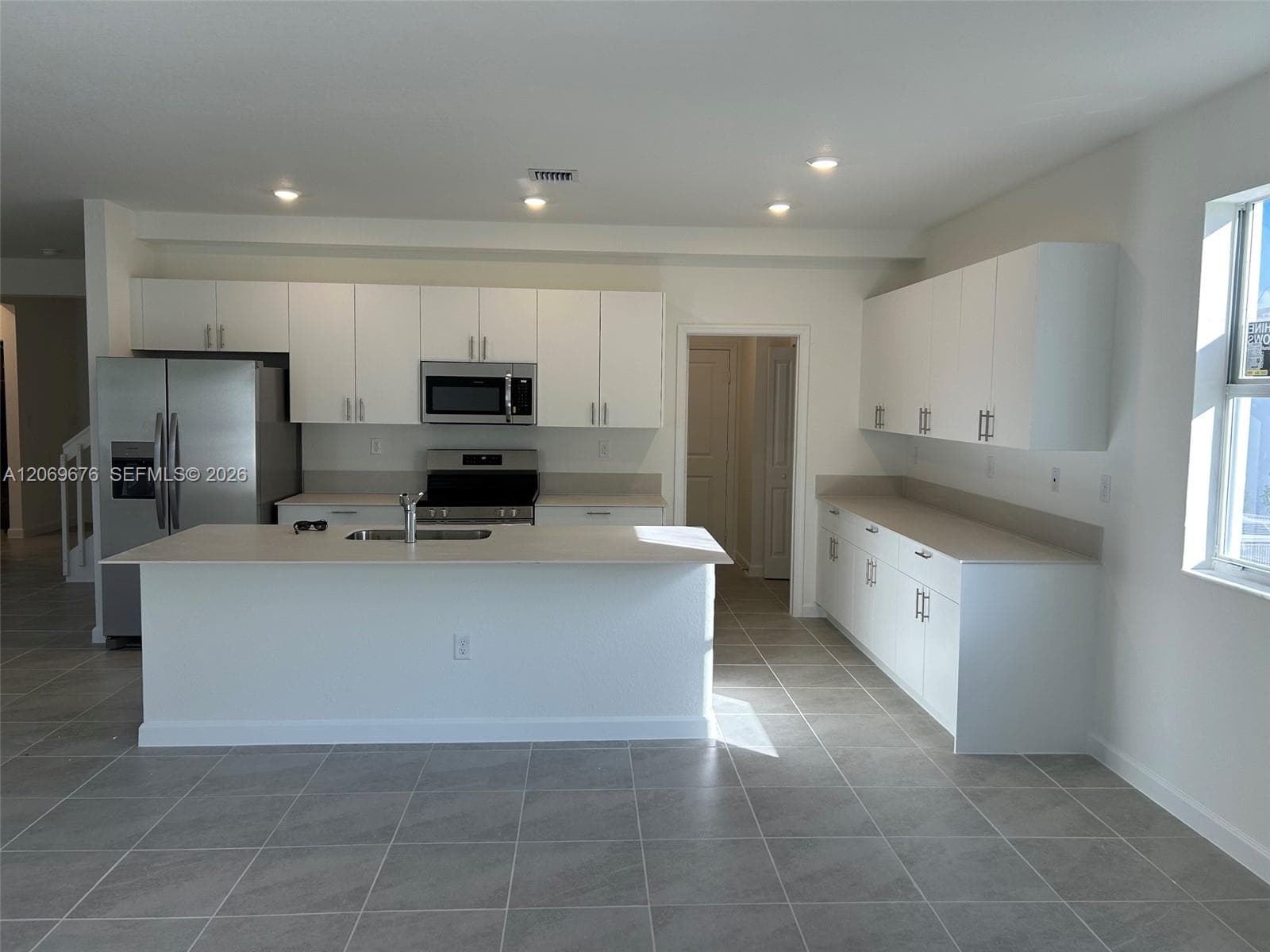 2342 SE 30th St, Homestead, FL 33035 photo 5
