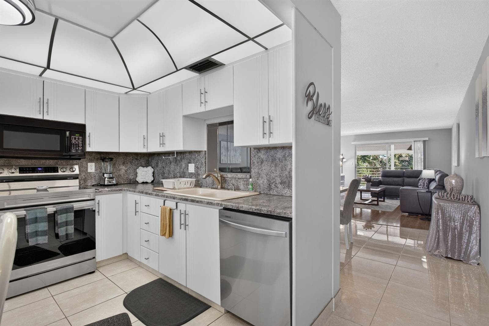 2304 LUCAYA Lane # L4, Coconut Creek, FL 33066 photo 3