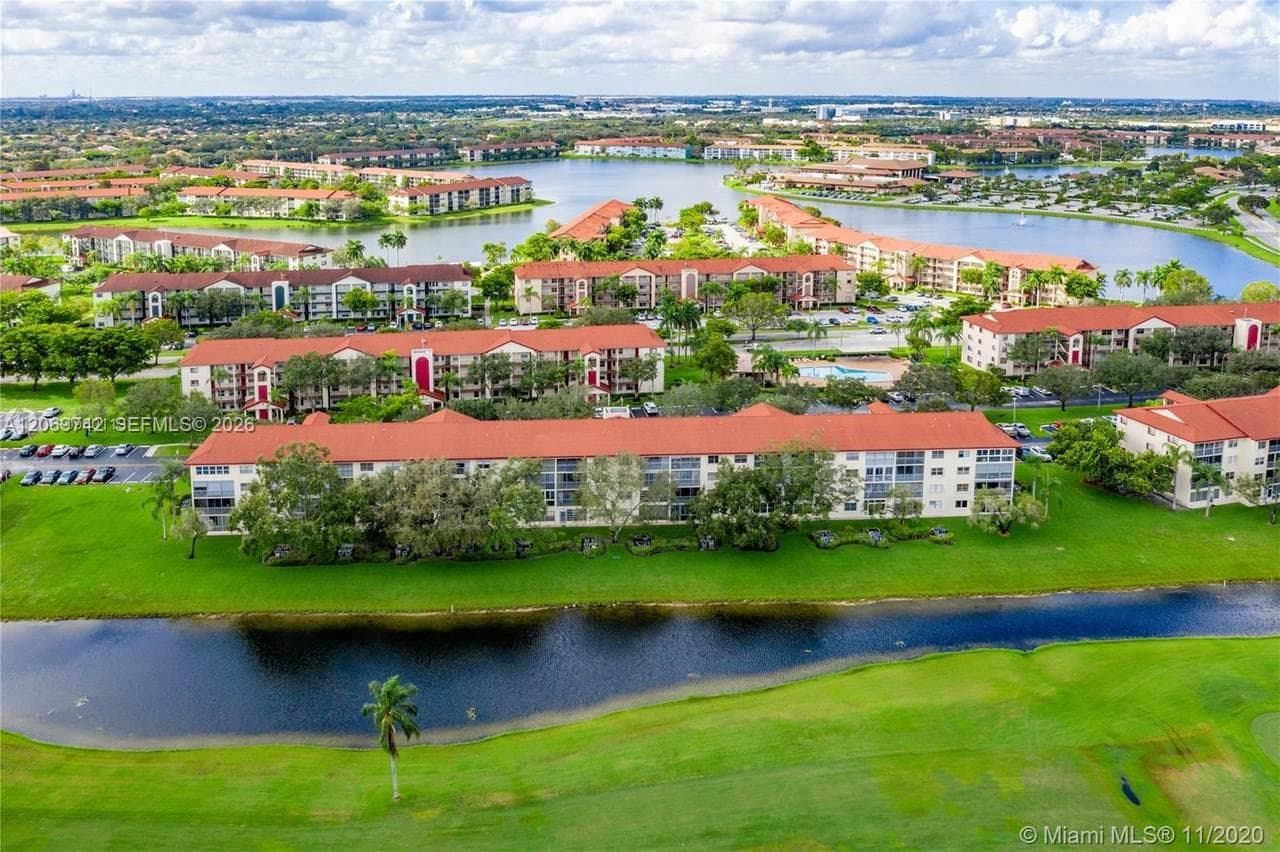 500 SW 130th Ter # 109A, Pembroke Pines, FL 33027 photo 3