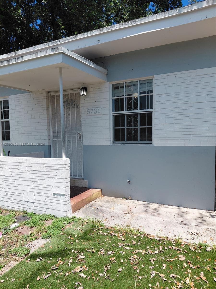5731 NW 6th Ave, Miami, FL 33127 photo 2