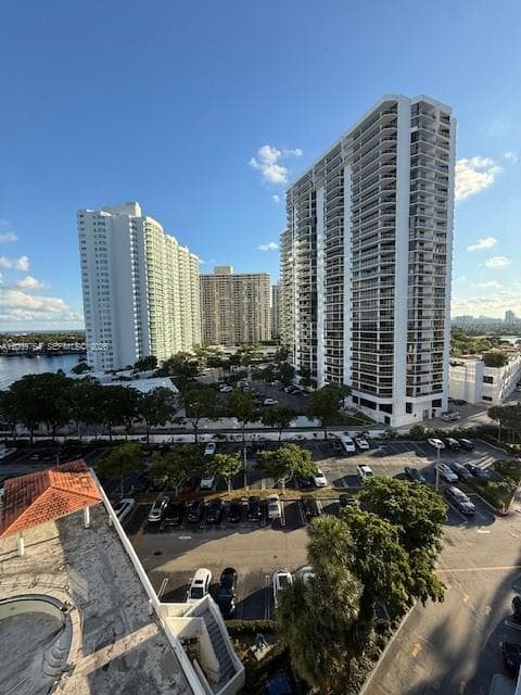 20505 E Country Club Dr # 1036, Aventura, FL 33180 photo 4