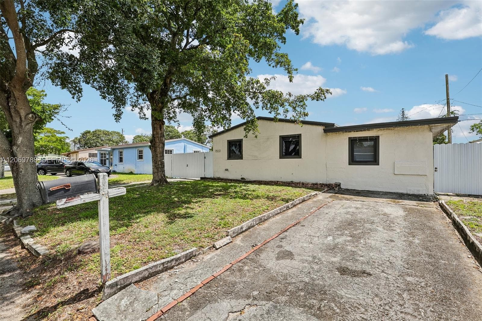 1421 N 68th Ter # 1421, Hollywood, FL 33024 photo 3