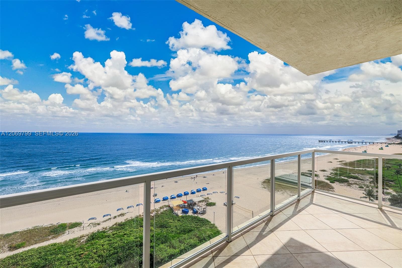 Luna Ocean Residences photo 3