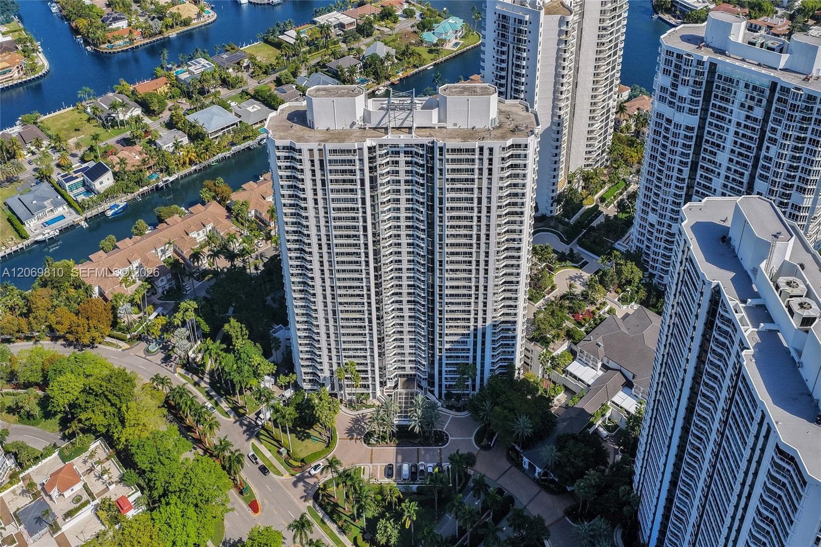 21205 Yacht Club Dr # 2310, Aventura, FL 33180 photo 3