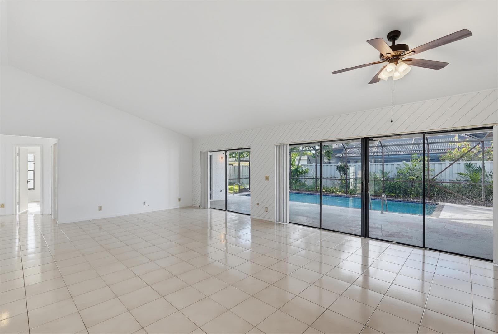 6846 BIANCHINI Circle, Boca Raton, FL 33433 photo 3