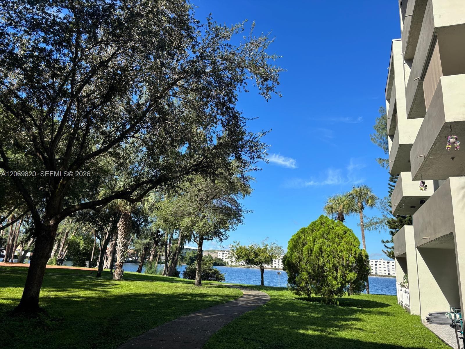10090 NW 80th Ct # 1239, Hialeah Gardens, FL 33016 photo 3