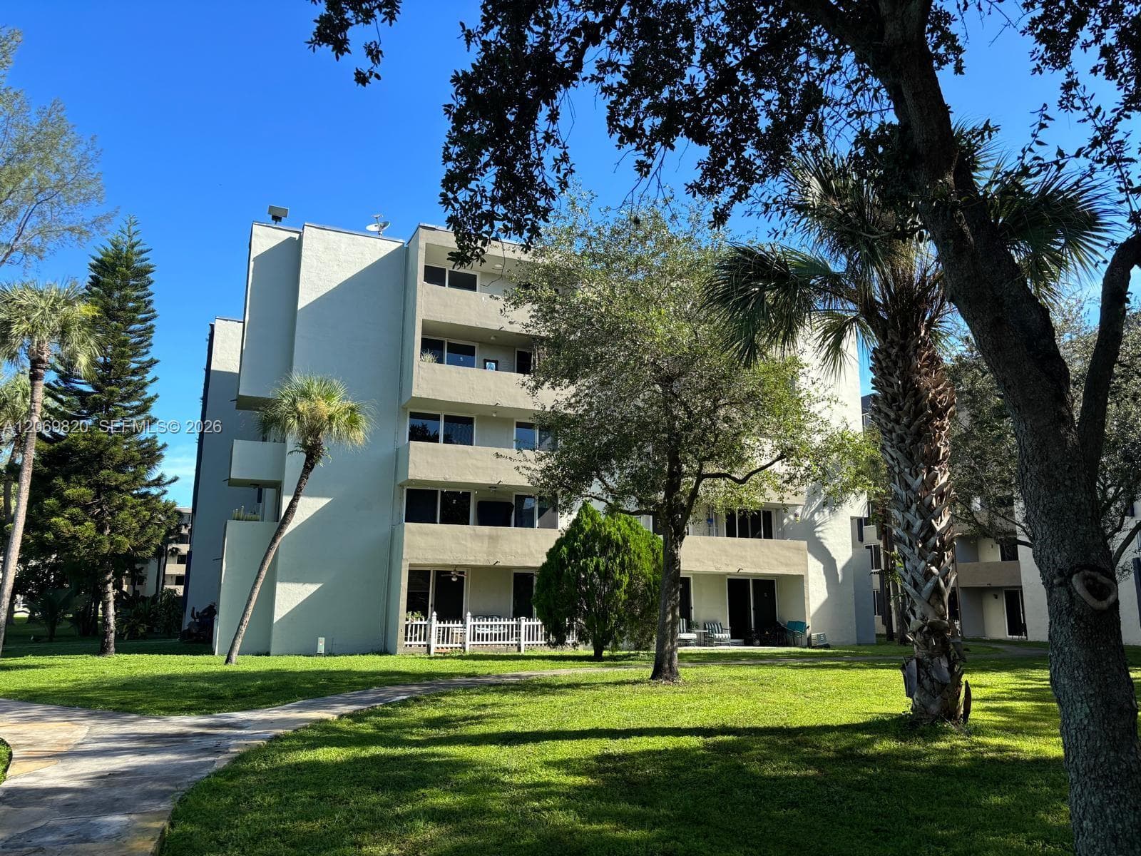 10090 NW 80th Ct # 1239, Hialeah Gardens, FL 33016
