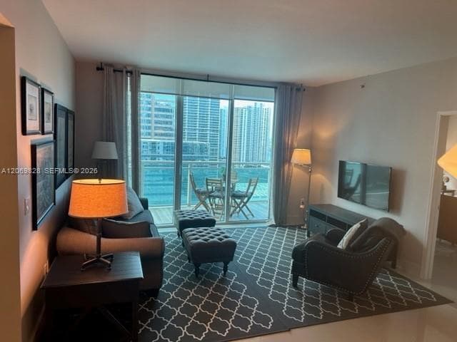 950 Brickell Bay Dr # 2104, Miami, FL 33131 photo 2