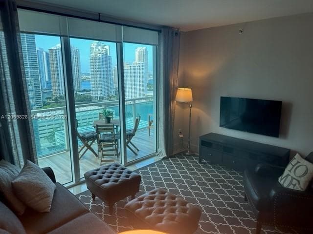 950 Brickell Bay Dr # 2104, Miami, FL 33131 photo 3