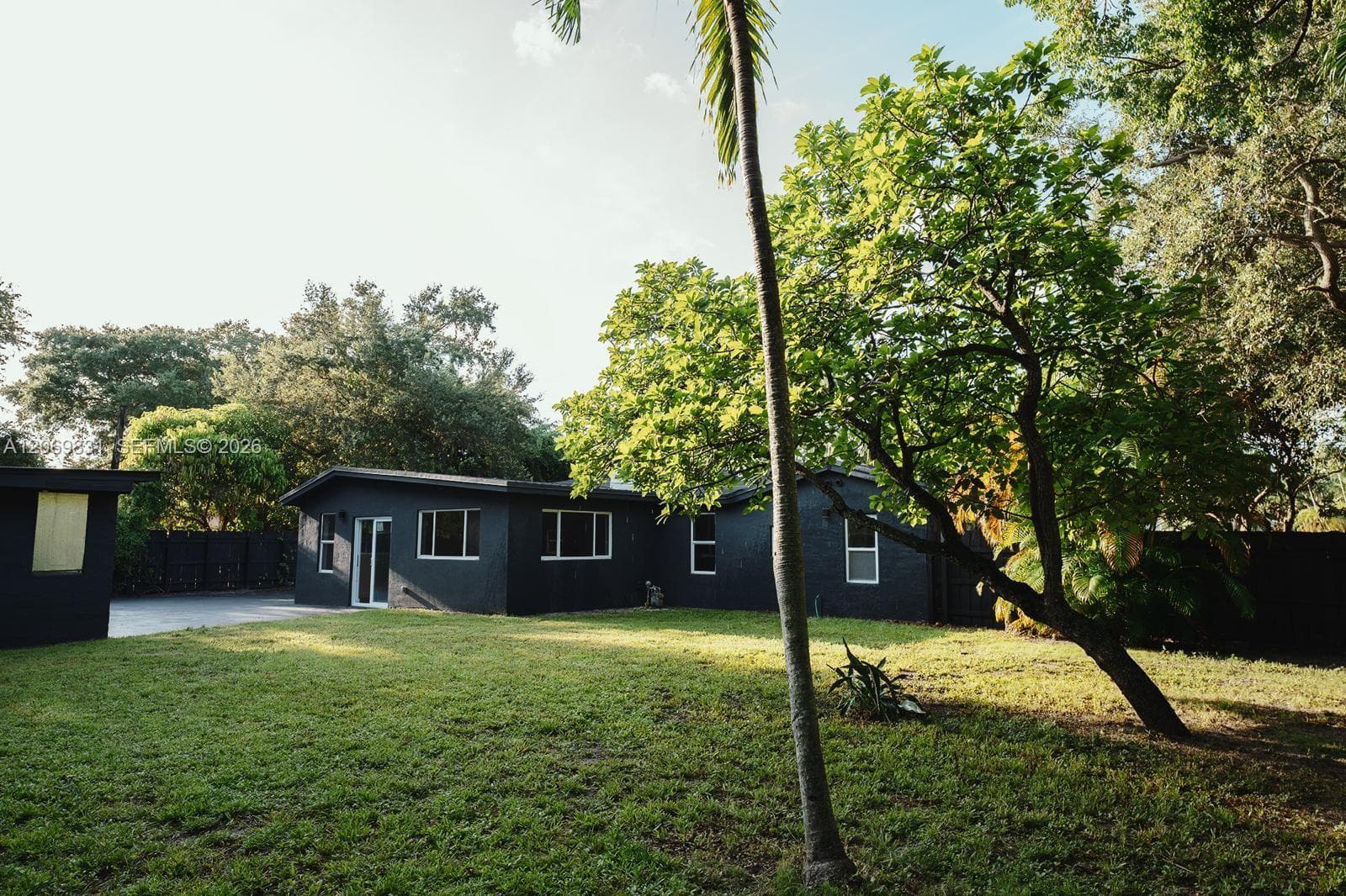 801 NE 144th St, North Miami, FL 33161 photo 3