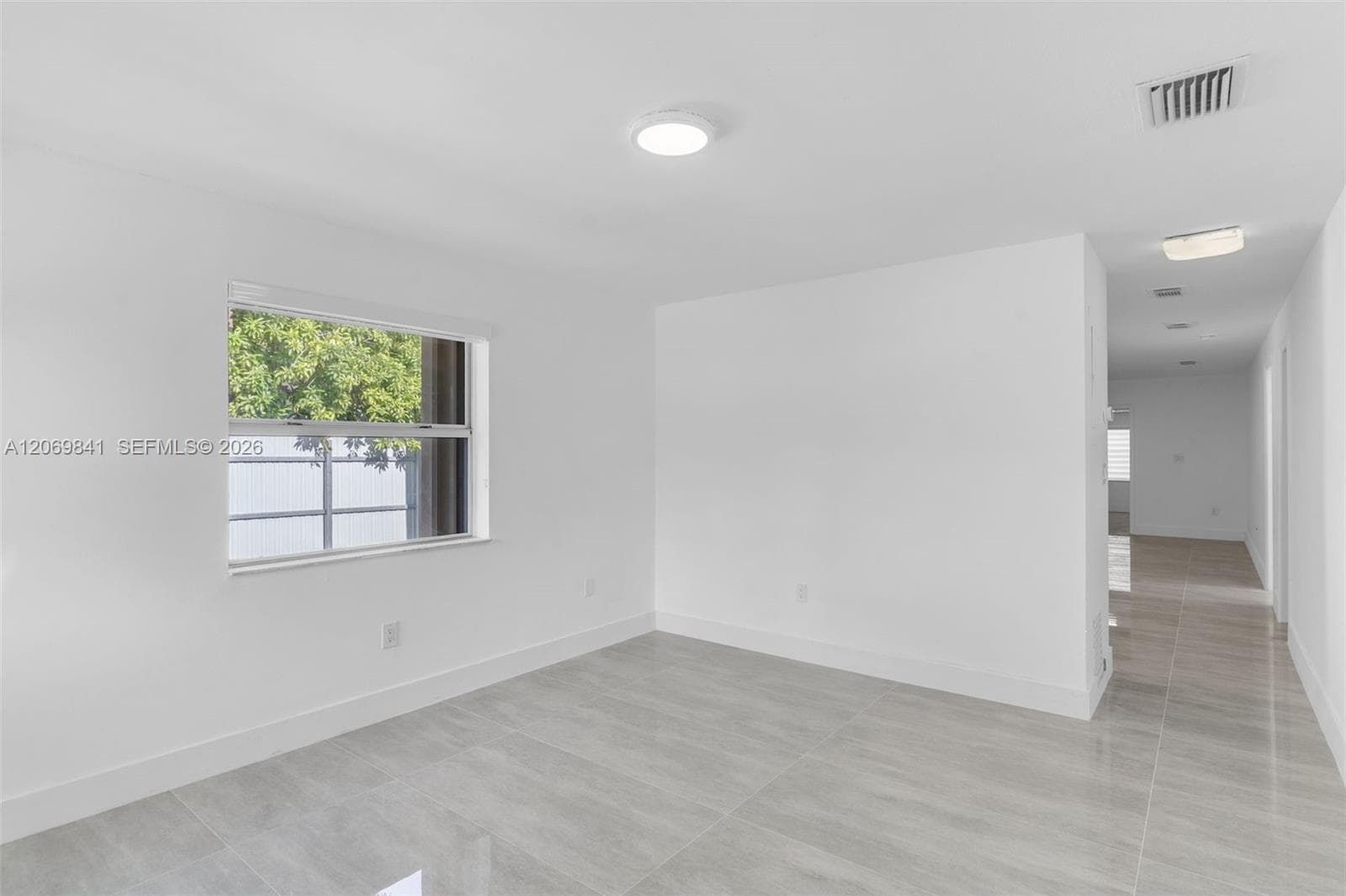 9999 NW 25th Ter, Doral, FL 33172 photo 5