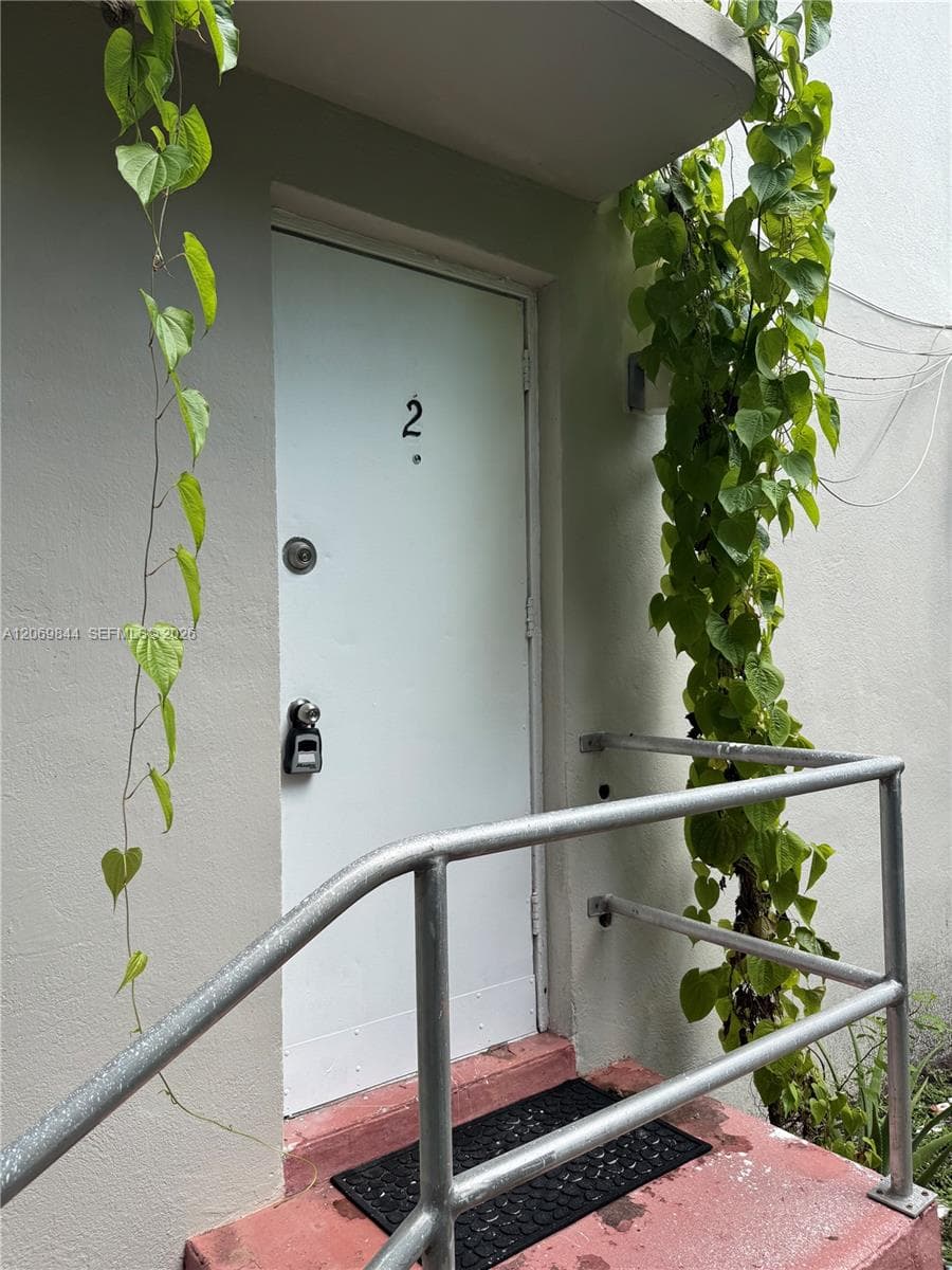 825 Alton Rd # 2, Miami Beach, FL 33139 photo 2
