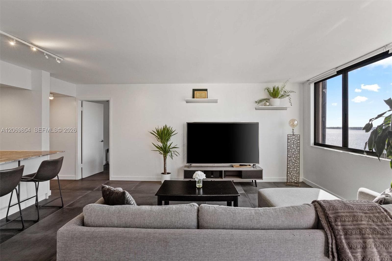540 Brickell Key Dr # 1519, Miami, FL 33131 photo 3