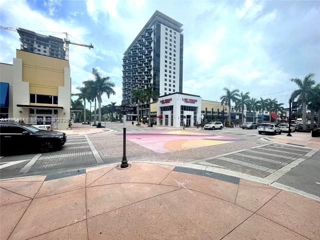 5252 NW 85th Ave # 1608, Doral, FL 33166 photo 5