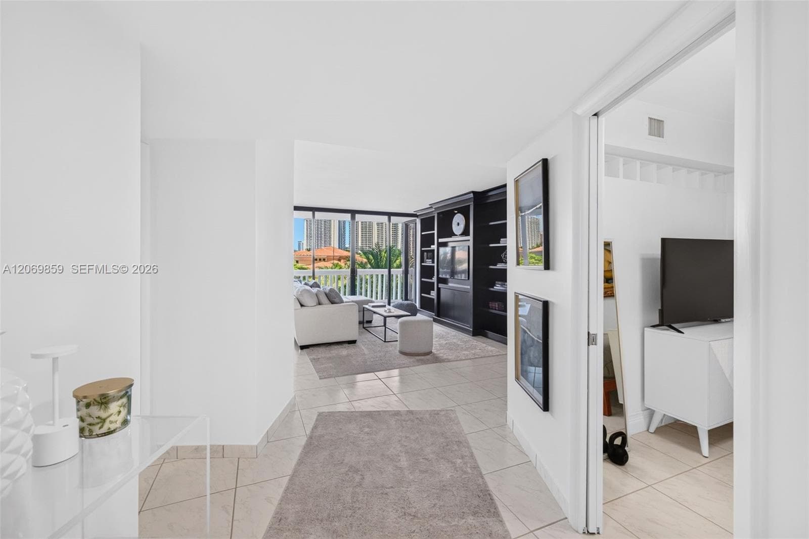 1000 Island Blvd # 405, Aventura, FL 33160 photo 2