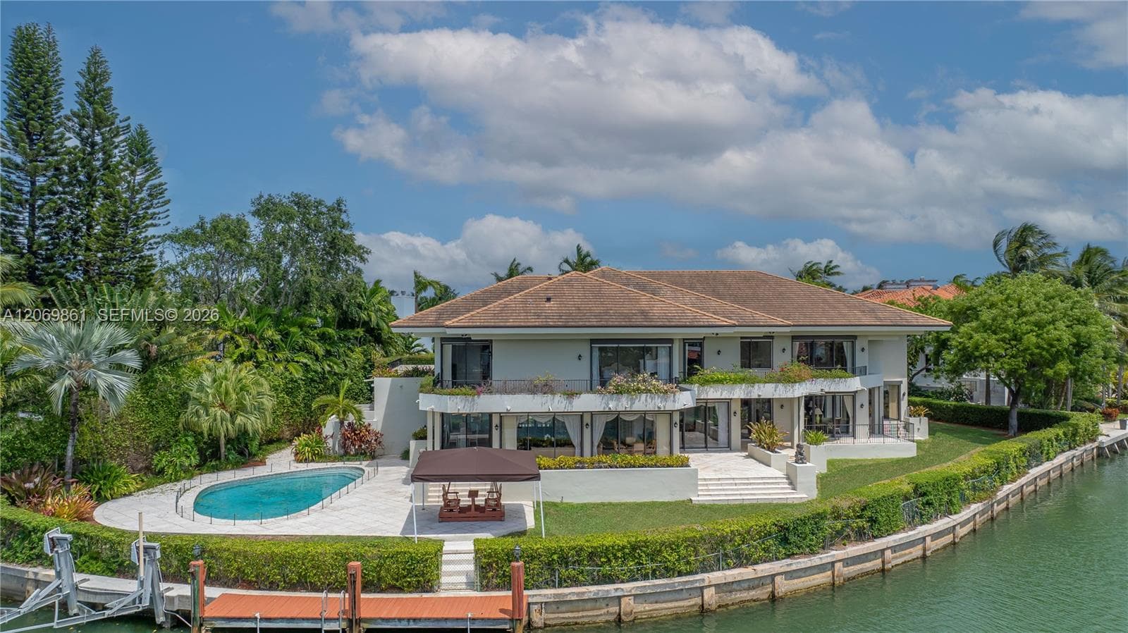 241 Cape Florida Dr, Key Biscayne, FL 33149