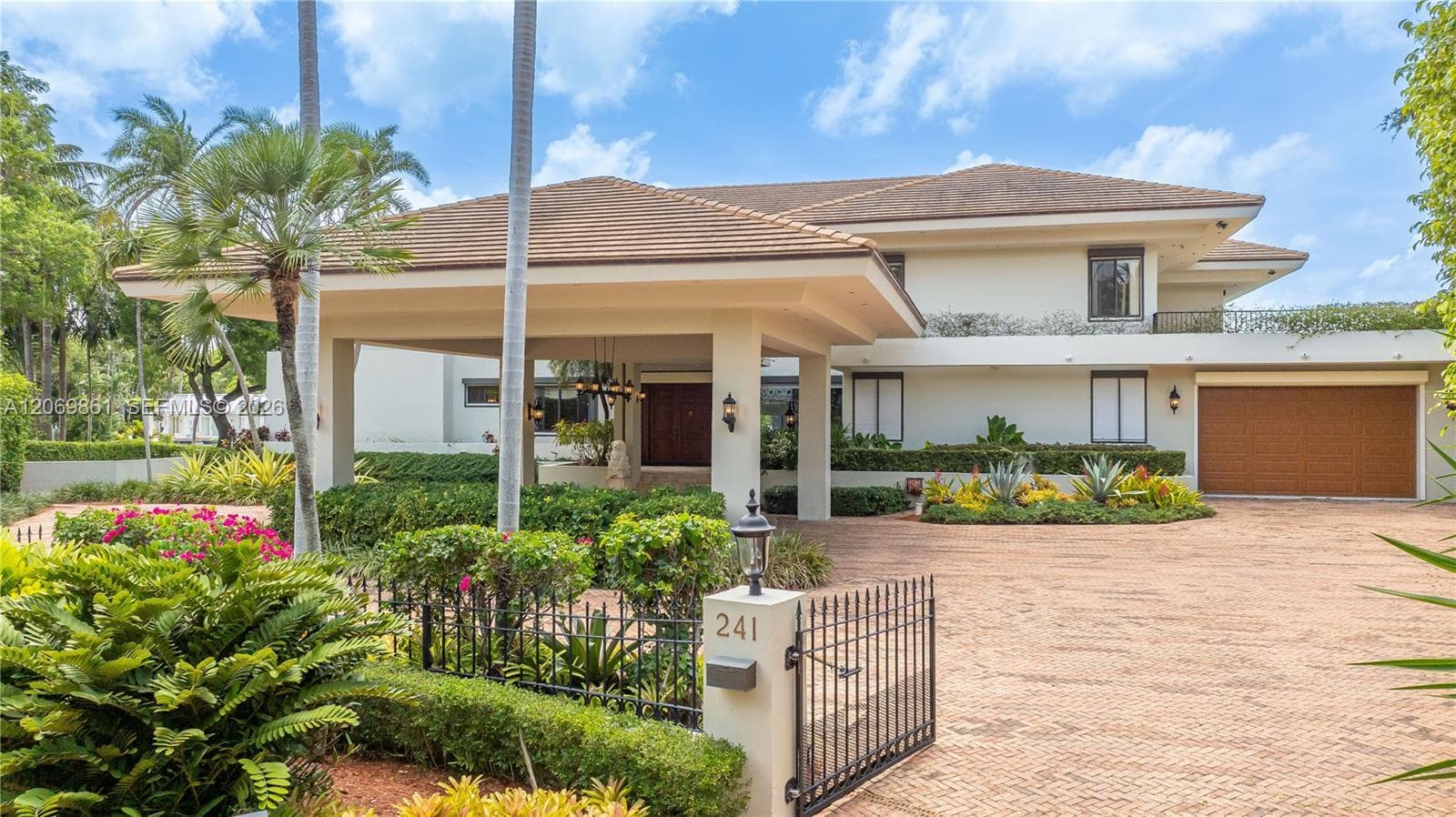 241 Cape Florida Dr, Key Biscayne, FL 33149 photo 4